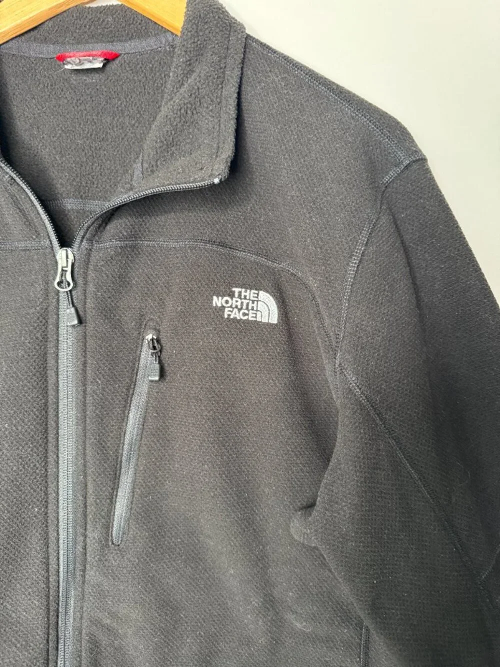 The North Face Black Fleece Full Zip Jacket Mens XL Zip Chest Pocket Missing Car